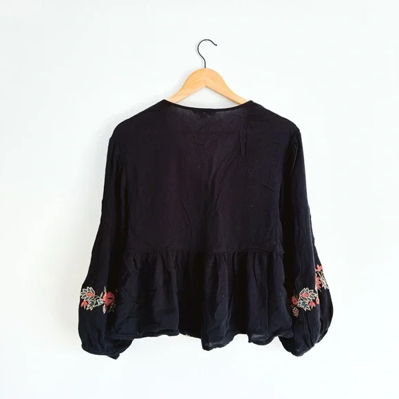 American Eagle Embroidered Blouse - Folk Art, Scandinavian, Boho - Size Small - Picture 4 of 6